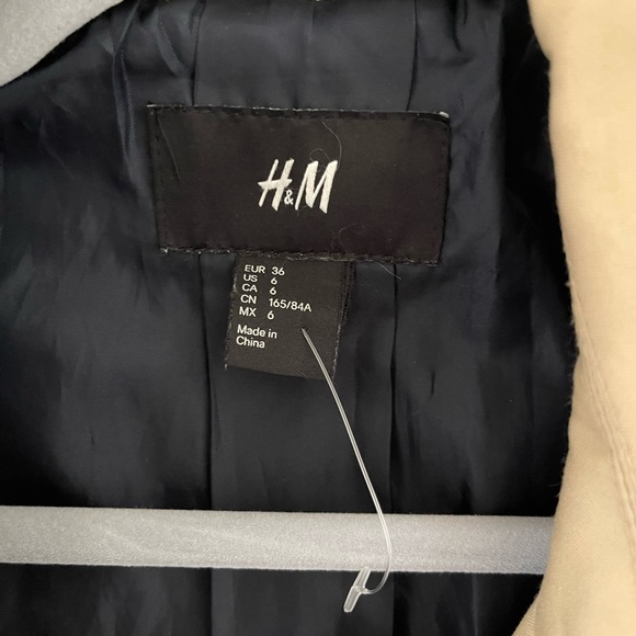 H&M Button Front Tie Waist Trench Coat sz 6 - Picture 3 of 4
